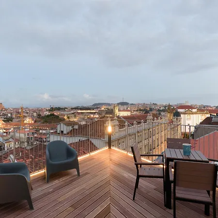 Apartment In The Heart Of *